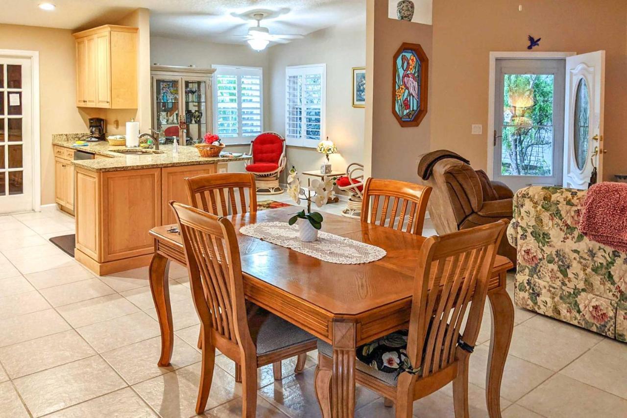 Pet-Friendly Flagler Beach Home With Yard Near Beach Exterior photo